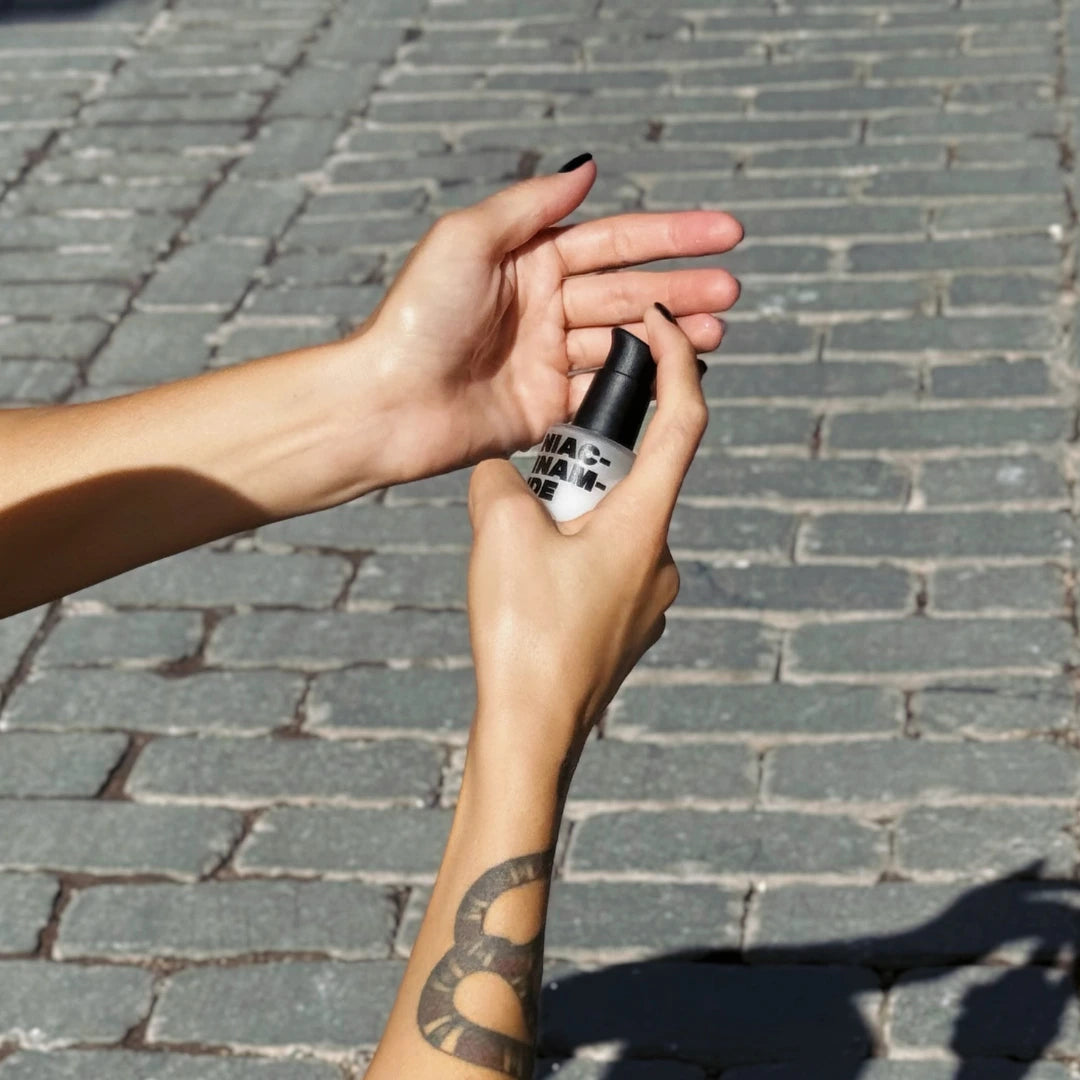 Niacinamide Zn Serum – Gözenek Sıkılaştırıcı & Sebum Dengeleyici Bakım